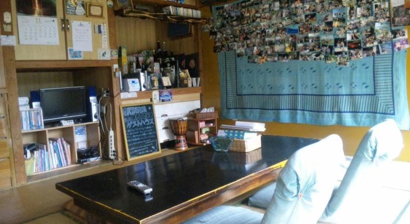 Okinawa Motobu Guest House Bed and Breakfast in Okinawa Prefecture