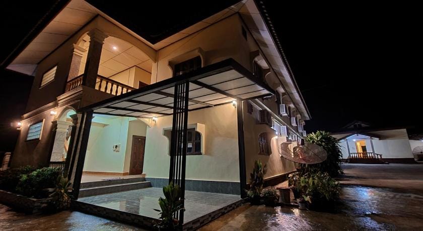 Saphaothong Guesthouse Hotel in Vang Vieng