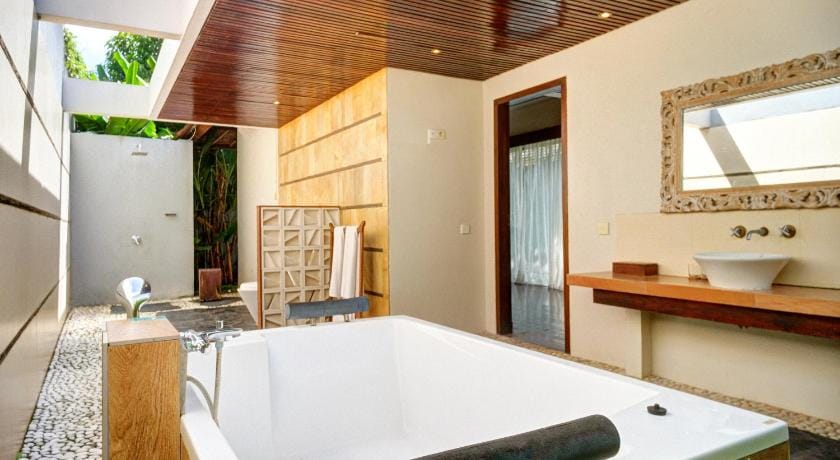 Avery Le Nixsun Villas by Waringin Hospitality Villa in Bali