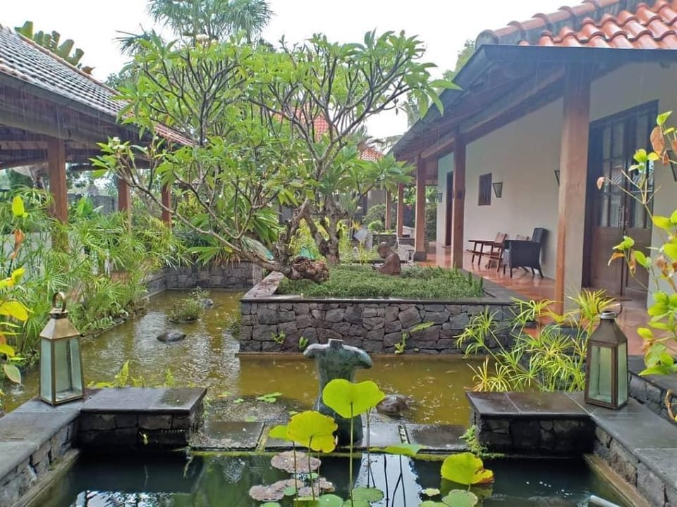 Villa Aquin Bed and Breakfast in Indonesia