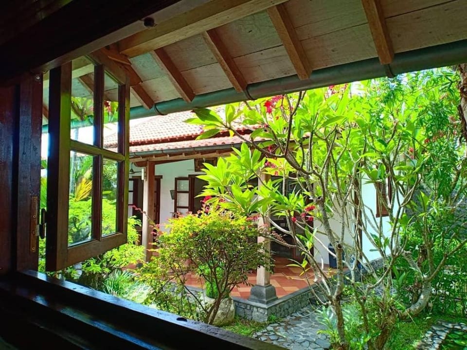 Villa Aquin Bed and Breakfast in Indonesia