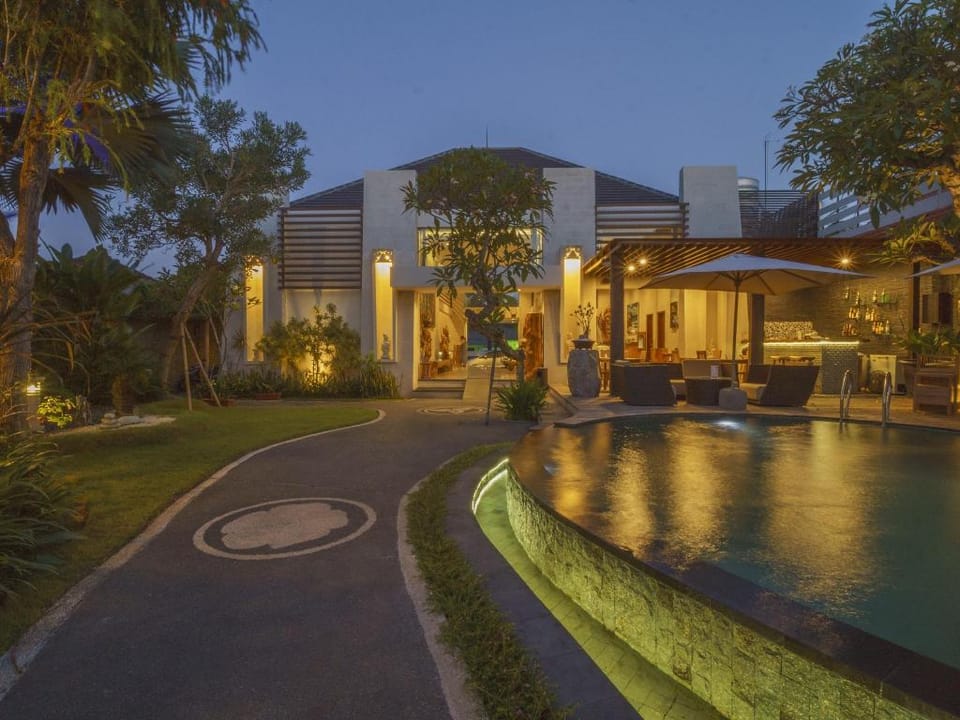 Daluman Villas Villa in Kuta