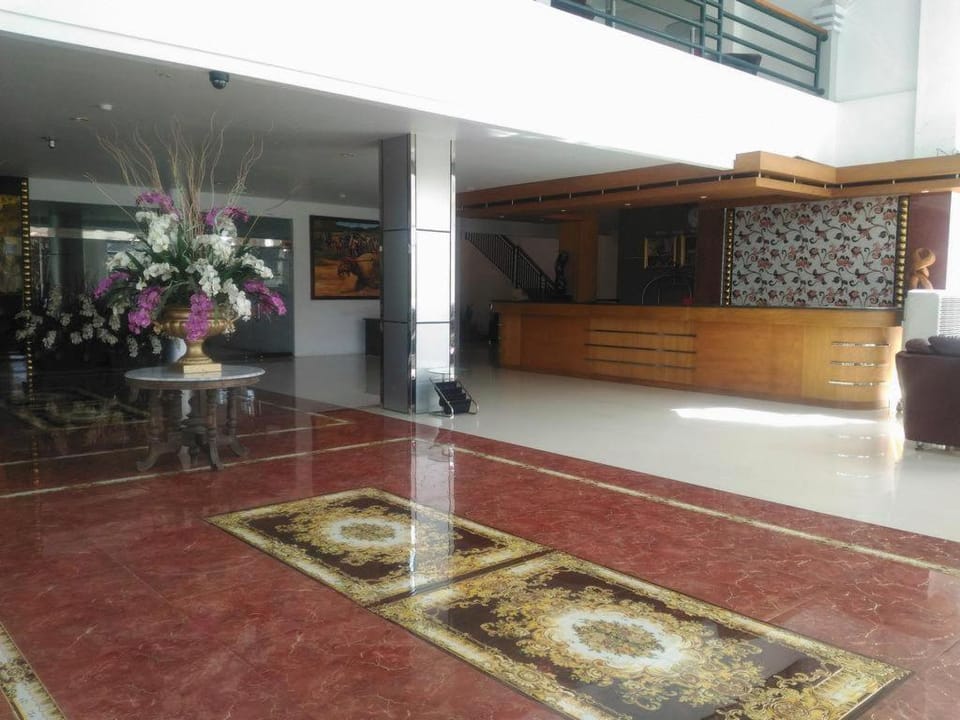 Grand Royal BIL Hotel Hotel in Pujut