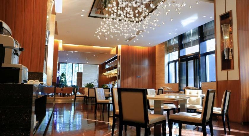 Shenzhen Nanshan L'Hermitage Hotel in Hong Kong