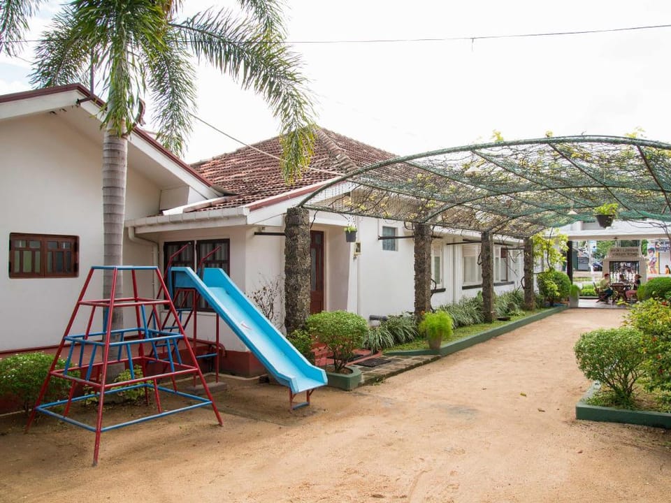 Hamilton House Bed and Breakfast in Negombo