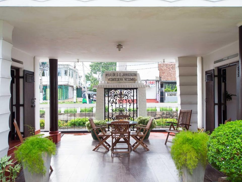 Hamilton House Bed and Breakfast in Negombo