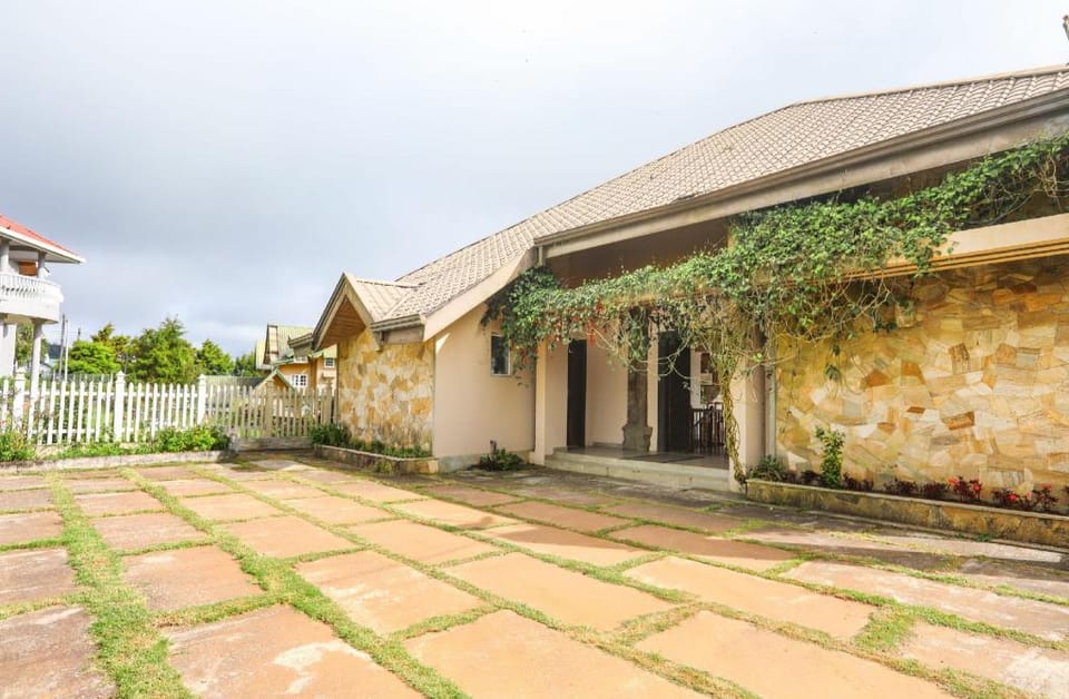 Villa Acacia Hotel in Nuwara Eliya
