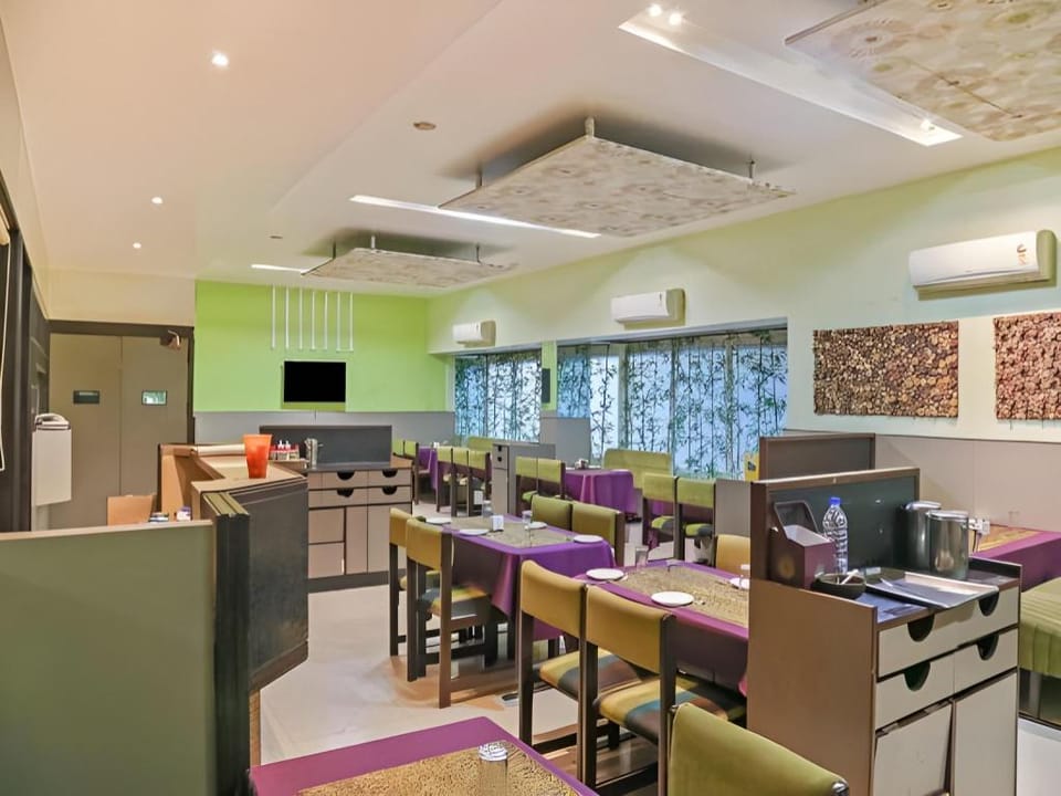 Hotel Raviraj Hotel in Pune