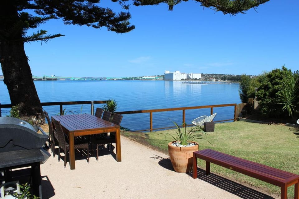 Bay 10 - Suites and Apartments Campground/ 
RV Resort in Port Lincoln