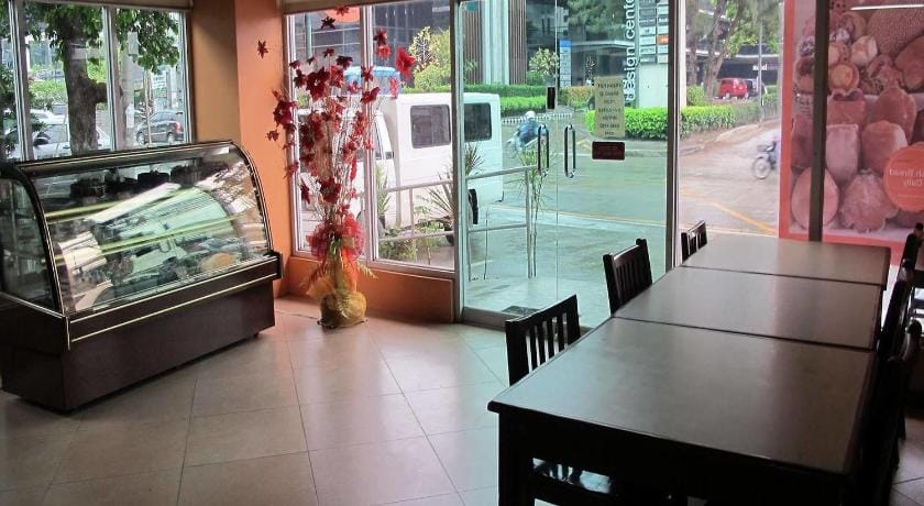 Oftana Suites Cebu near Oakridge Hotel in Cebu City