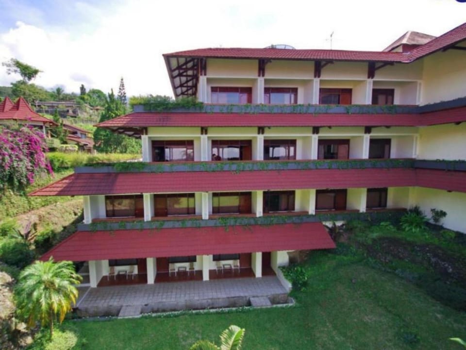 Queen Garden Hotel Baturraden Managed by Salak Hospitality Hotel in Indonesia