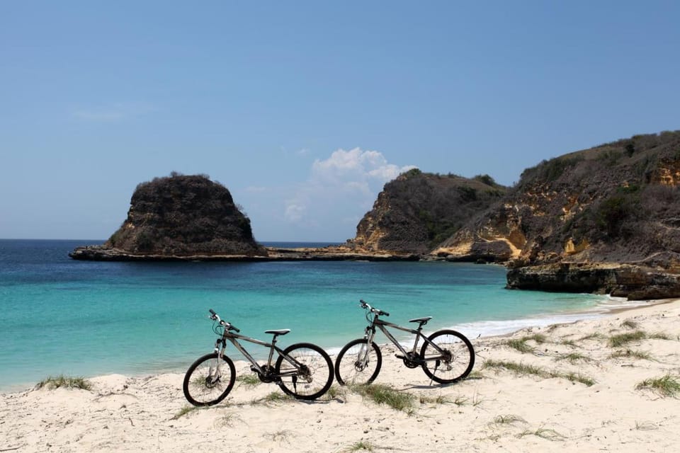 Jeeva Beloam Beach Camp Campground/ 
RV Resort in West Nusa Tenggara, Indonesia