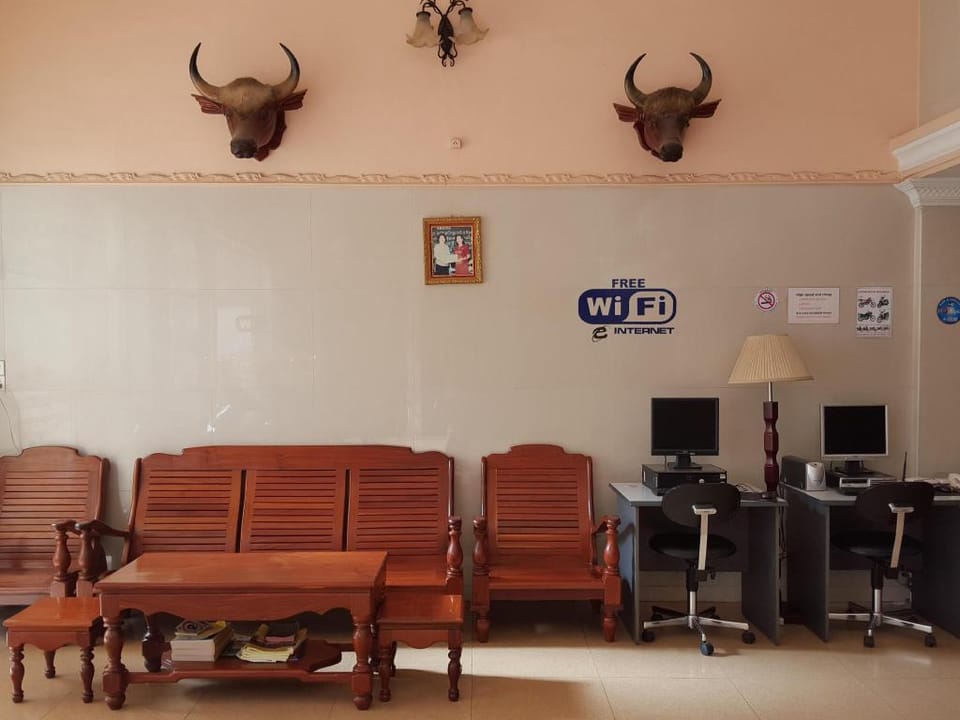 Lucky 2 Guesthouse Hotel in Phnom Penh Province