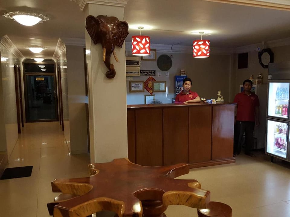 Lucky 2 Guesthouse Hotel in Phnom Penh Province