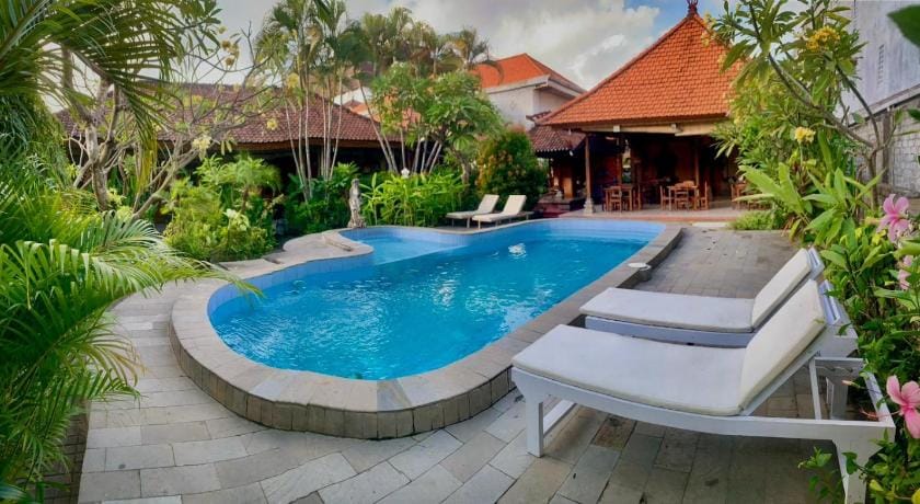 Adus Beach Inn Bed and Breakfast in Kuta