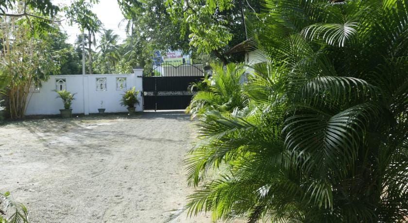 Takeshi Inn Bed and Breakfast in Dambulla