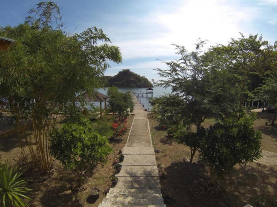 Waecicu Beach Inn Hotel in Indonesia