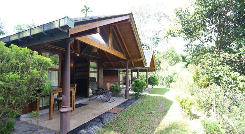 360 Rainforest Lodge in Southern Province