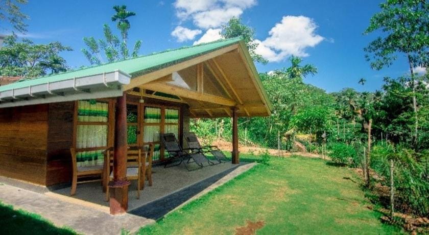 360 Rainforest Lodge in Southern Province