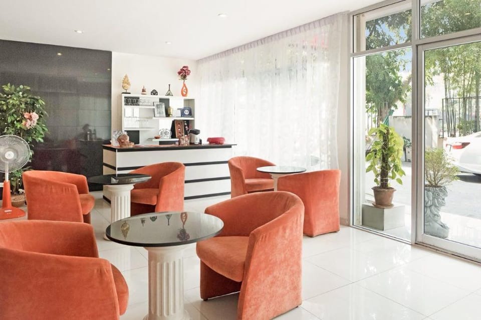Sunny Beach Residence Bed and Breakfast in Pattaya City
