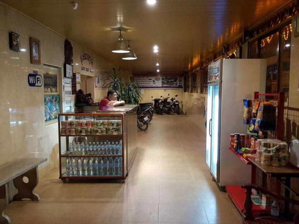 Lucky 1 Guesthouse Hotel in Phnom Penh Province