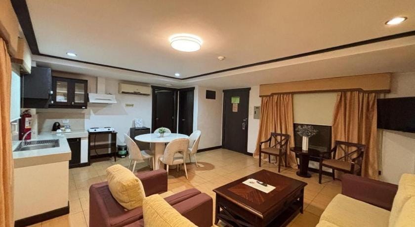 D' Leonor Hotel Hotel in Davao City