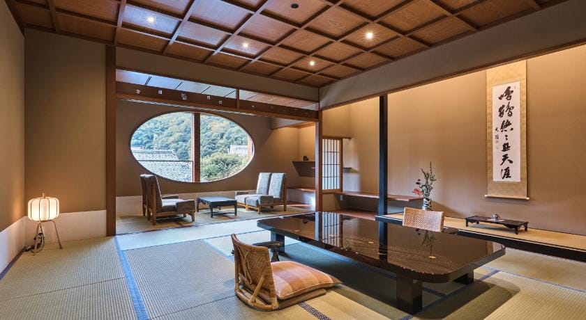Kinosaki Onsen Nishimuraya Honkan Ryokan in Hyogo Prefecture