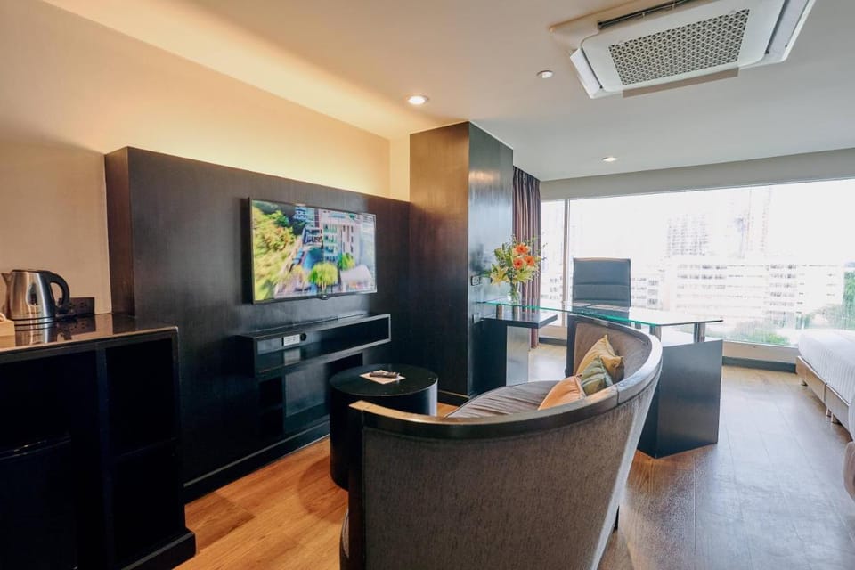 Golden Tulip Mandison Suites (SHA Plus) Hotel in Bangkok