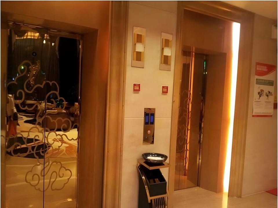 Spring Bay Hotel Hotel in Shenzhen