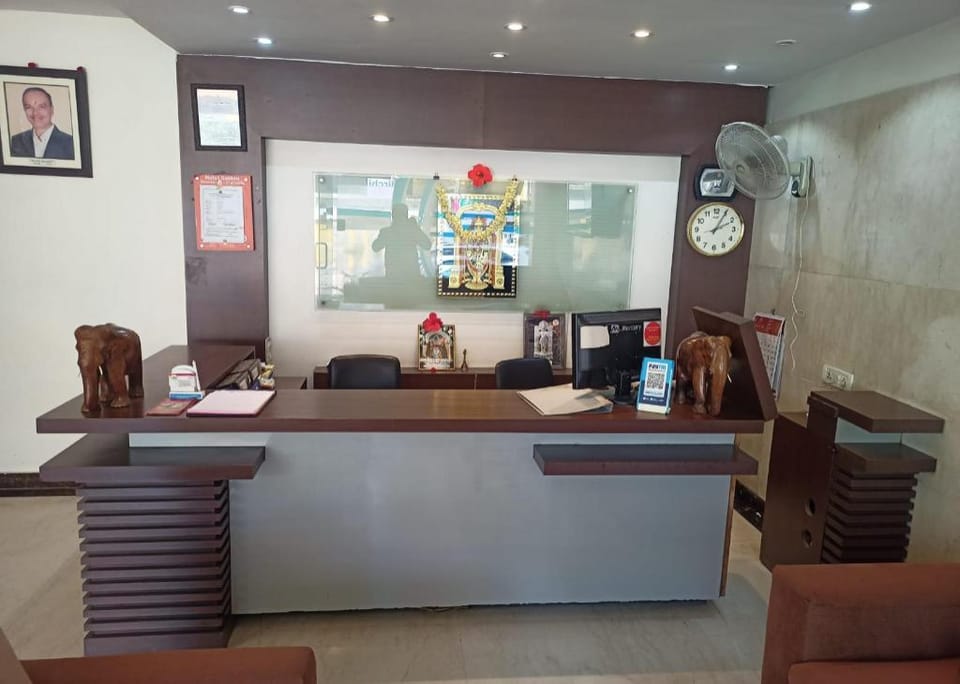 Golden Residency, Gandhi Nagar Bangalore Hotel in Bengaluru
