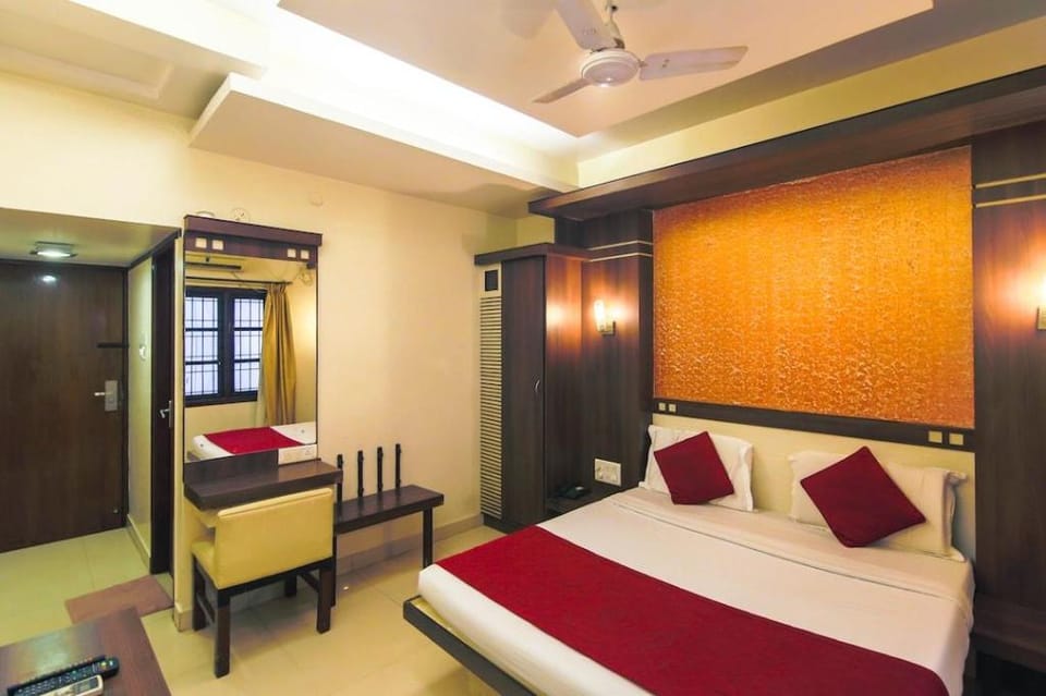 Golden Residency, Gandhi Nagar Bangalore Hotel in Bengaluru