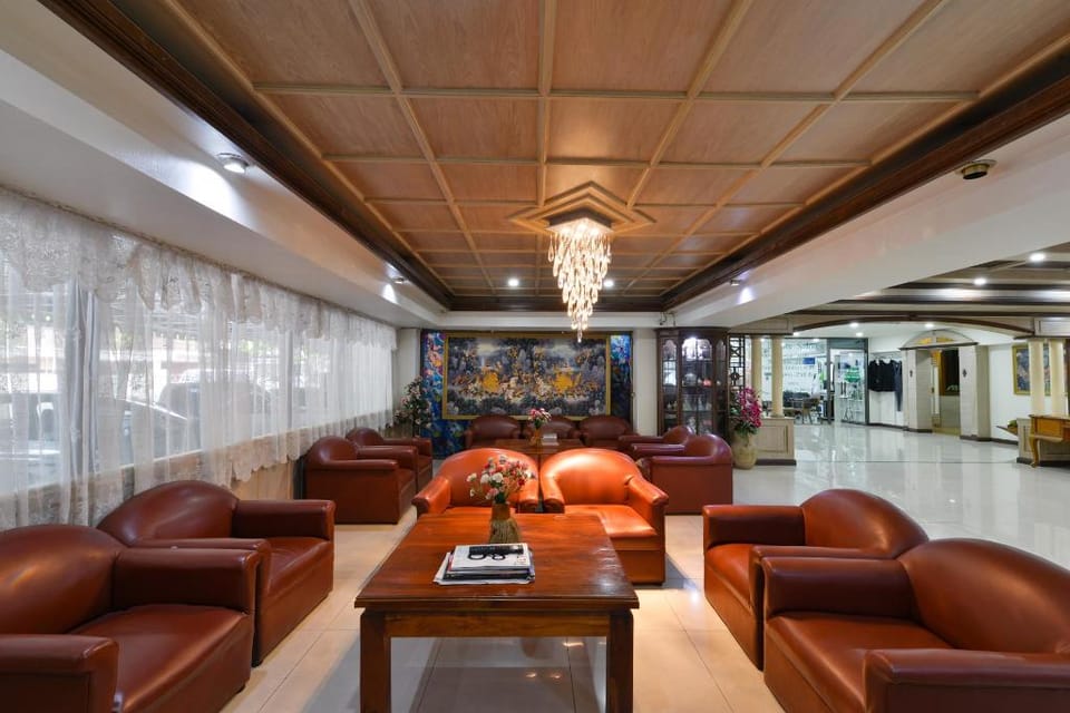 Nice Palace Hotel Bed and Breakfast in Bangkok