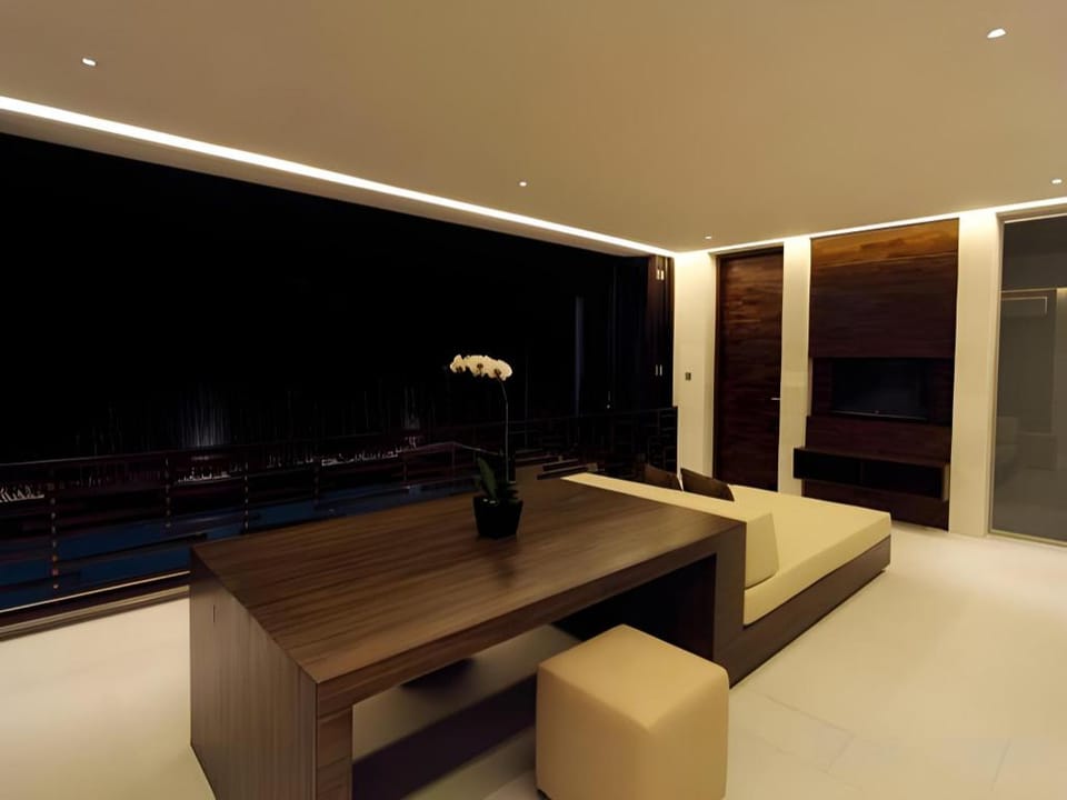 eqUILIBRIA Seminyak Villa in Kuta