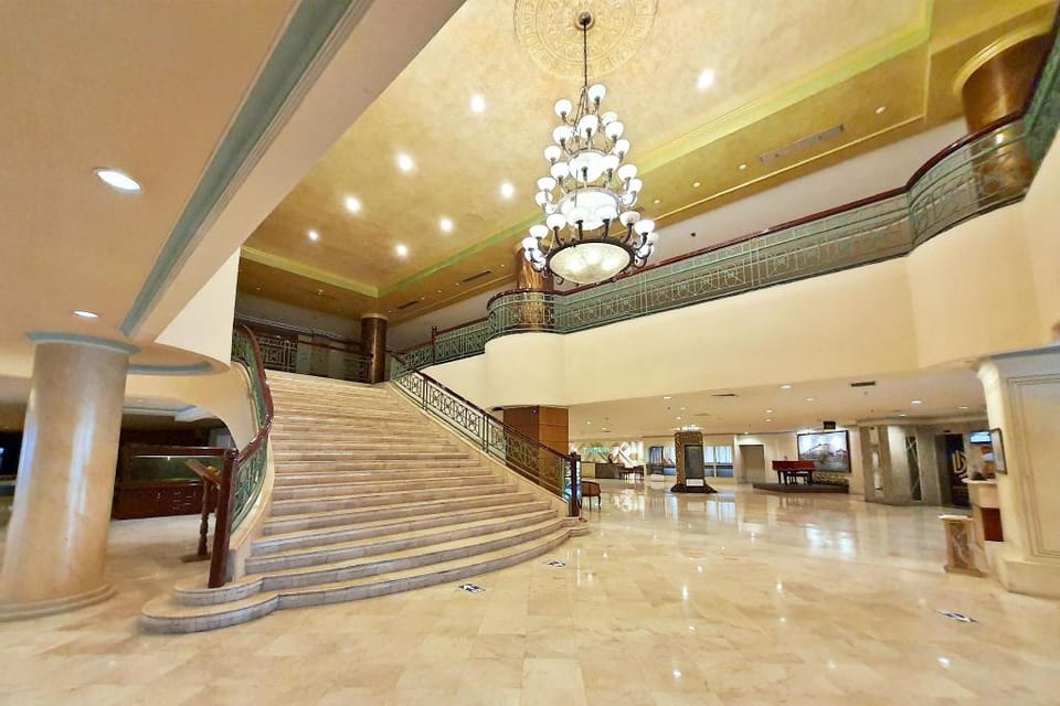 Tunjungan Hotel Surabaya Hotel in Surabaya