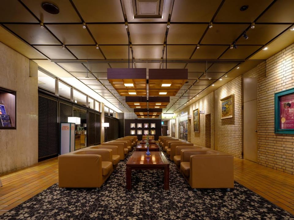 Inasayama Kanko Hotel Ryokan in Japan