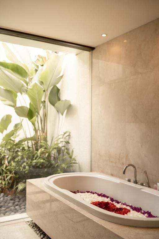Mahagiri Villas & Spa Dreamland Villa in Bali