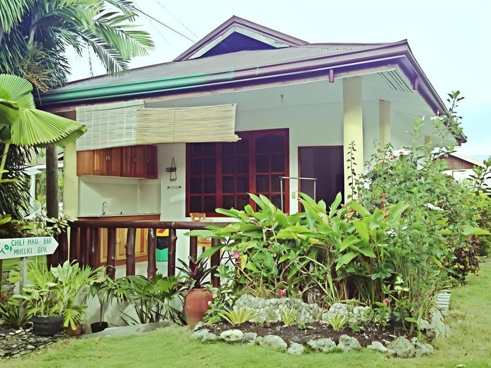 New Eve's Kiosk Dive Resort Hotel in Central Visayas