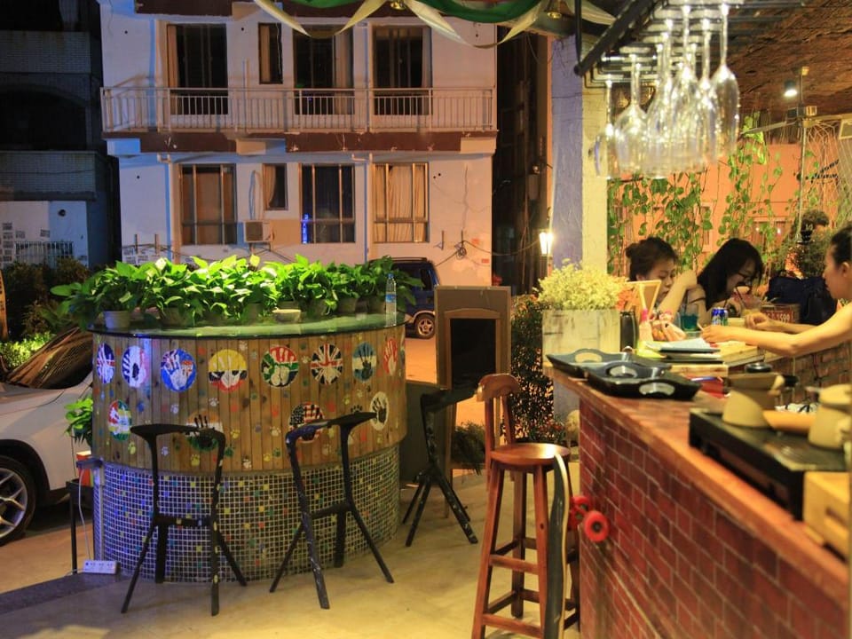 Blue Sky International Youth Hostel Hotel in Sanya