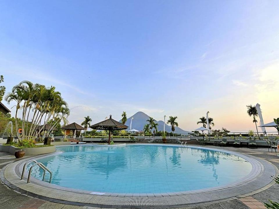 Grand Whiz Hotel Trawas Hotel in East Java