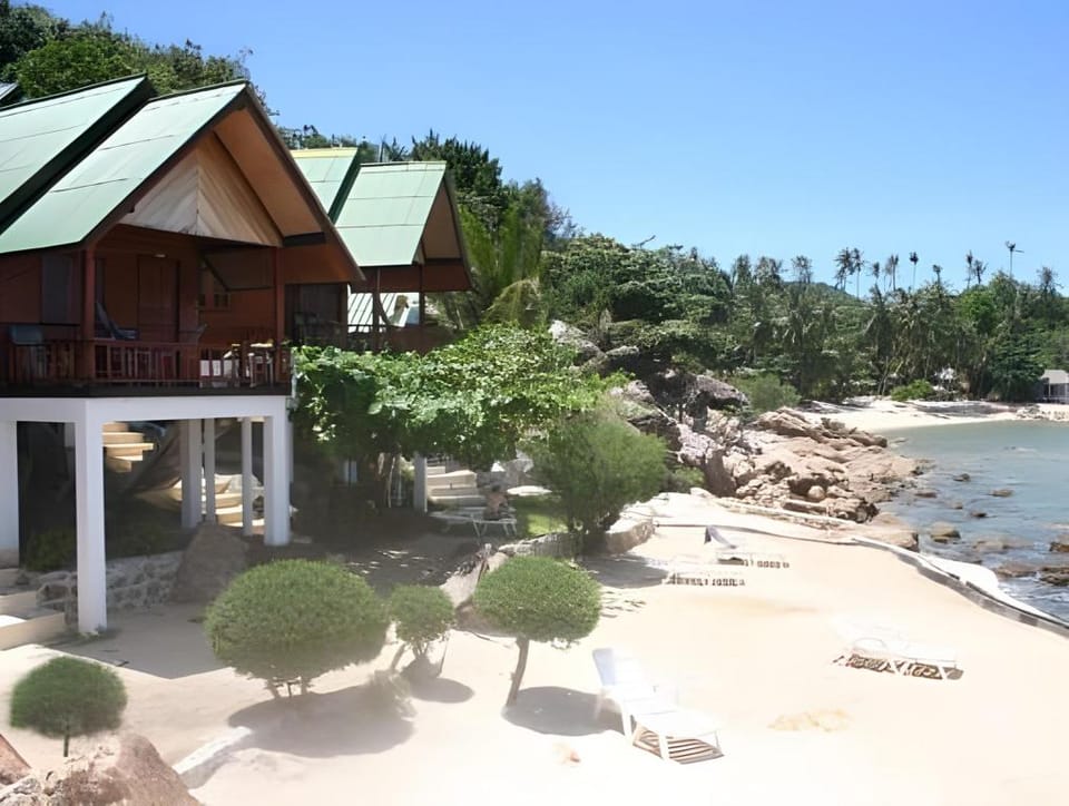 Lucky Resort Hotel in Ko Pha-ngan Sub-district