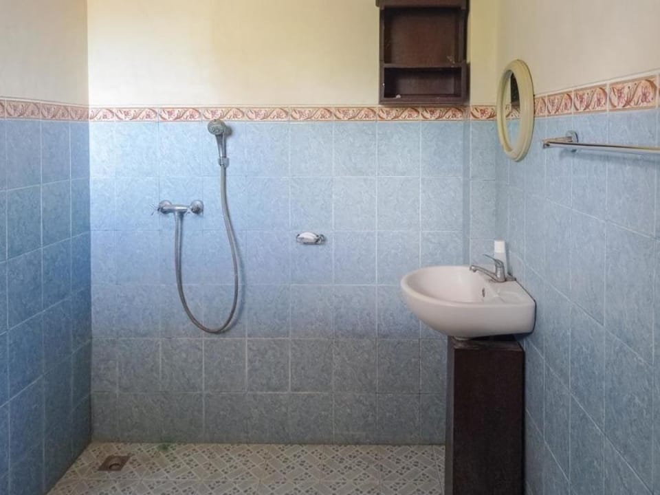 Hotel Mawar Sari Mitra RedDoorz Hotel in Payangan