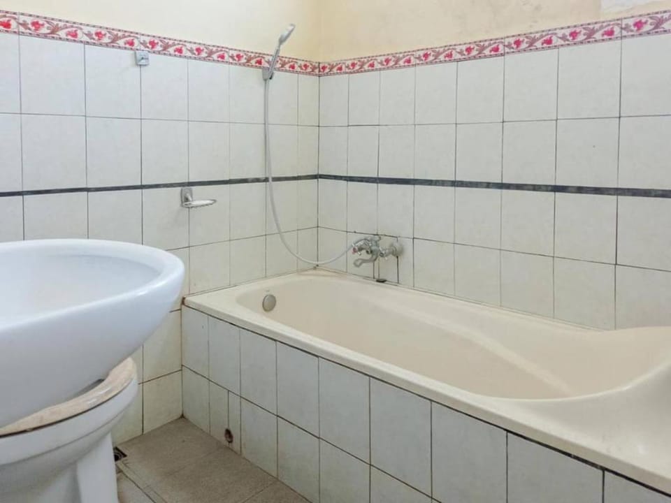 Hotel Mawar Sari Mitra RedDoorz Hotel in Payangan
