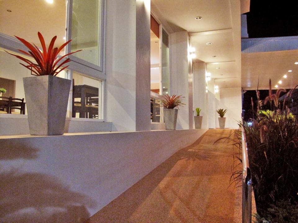 Phaiboonplace Hotel Hotel in Laos