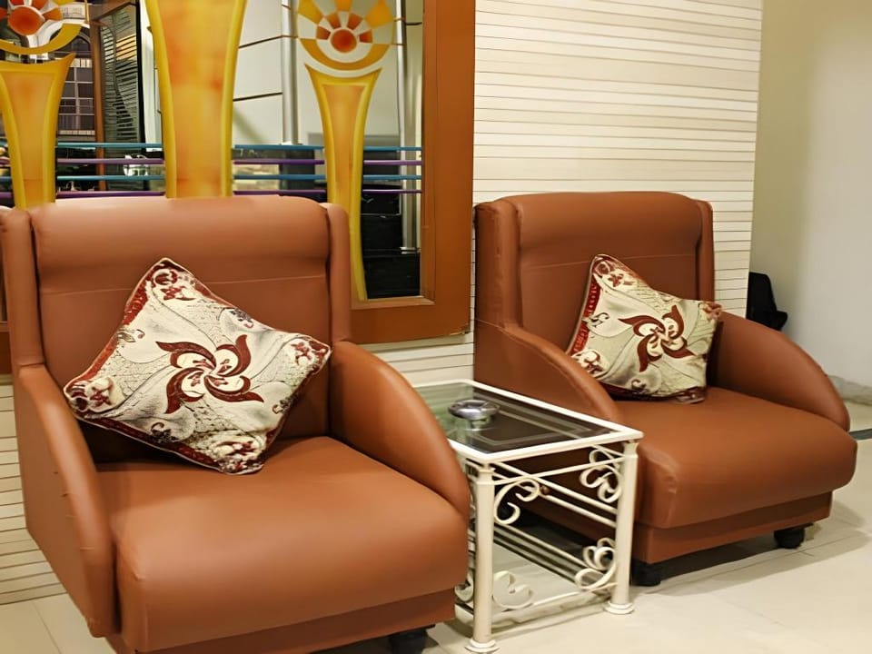 Hotel New Deepak Hotel in Mumbai