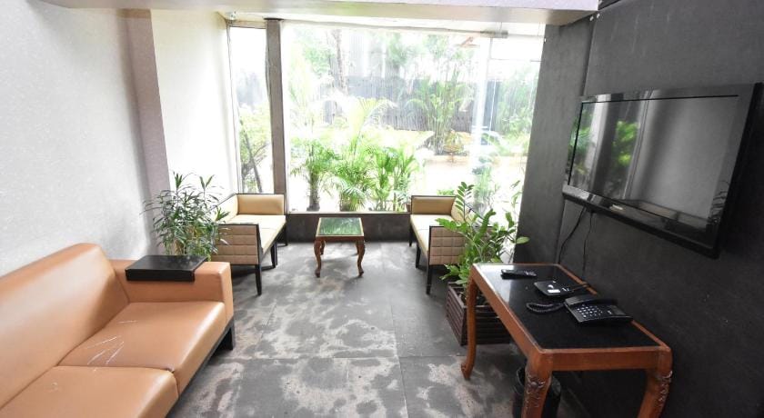 Kings International Juhu Hotel in Mumbai