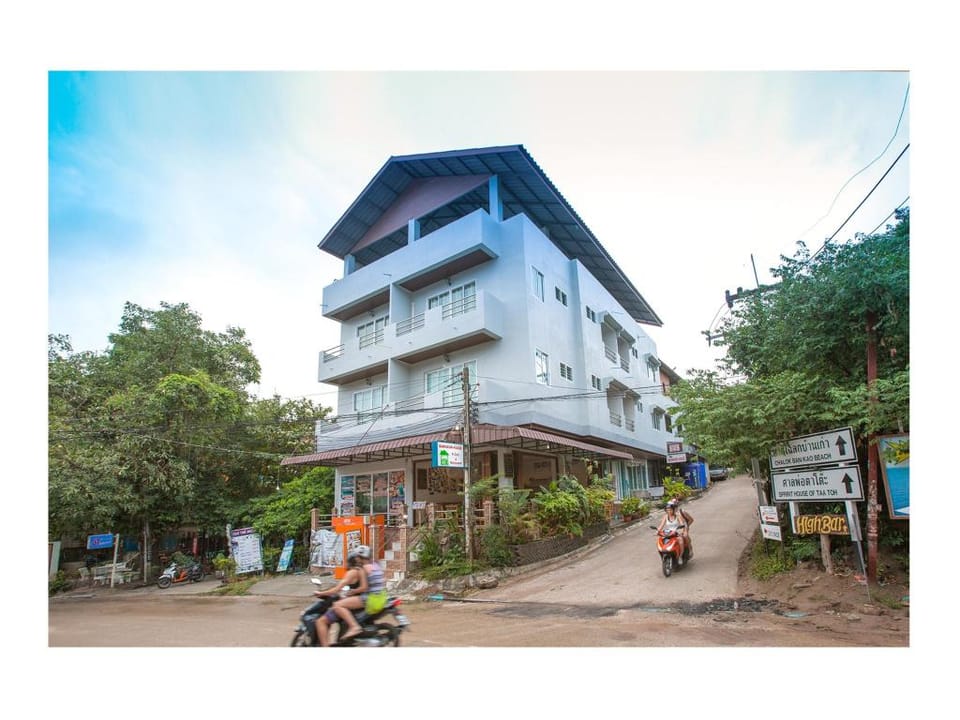 Namhasin House Bed and Breakfast in Ko Tao