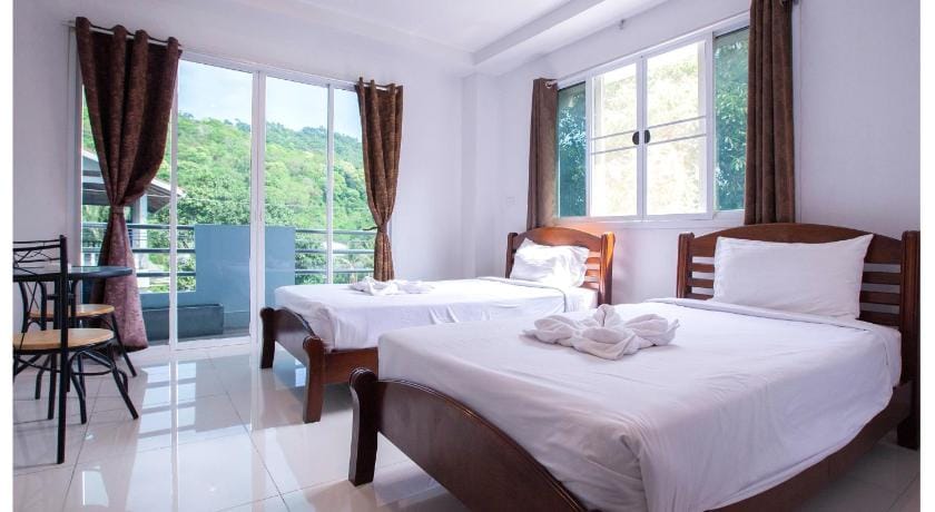 Namhasin House Bed and Breakfast in Ko Tao