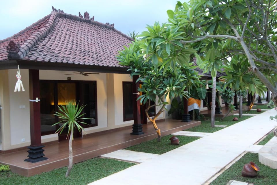 Hotel Melamun Campground/ 
RV Resort in Buleleng
