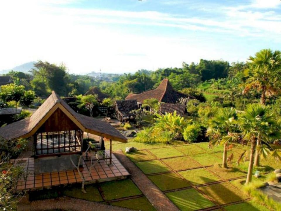Kampung Lumbung Boutique Hotel Hotel in Batu