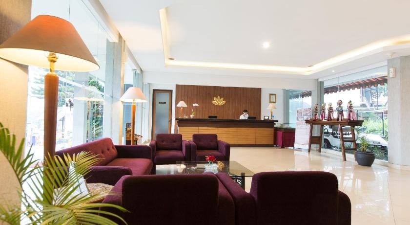 Gumilang Regency Hotel by Gumilang Hospitality Hotel in Parongpong